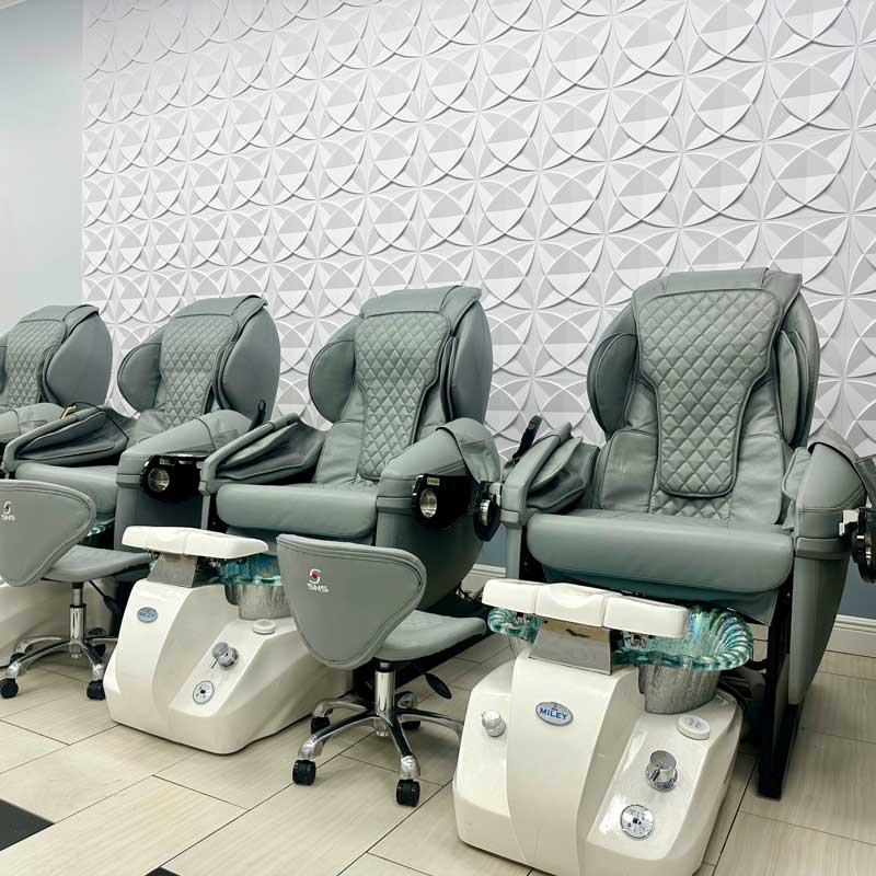 Cần tuyển thợ nail tại Lakeland, FL-33813