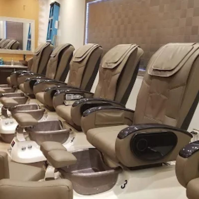 Cần tuyển thợ nail tại Lakeland, FL-33813