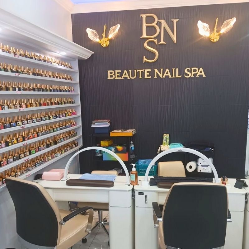 Cần tuyển thợ nail tại Maitland, FL 32751