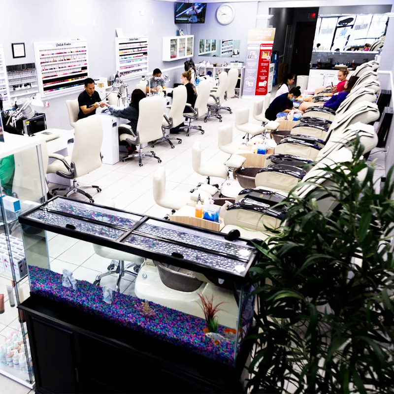 Cần tuyển thợ nail tại Marianna, FL 32446