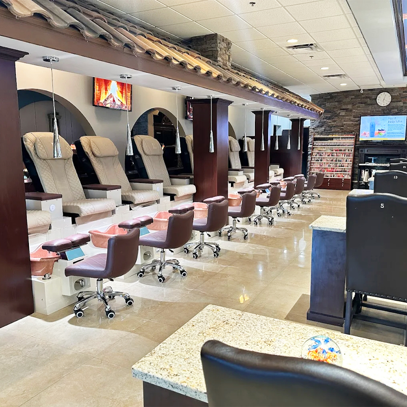 Cần tuyển thợ nail tại Ocala, FL 34474