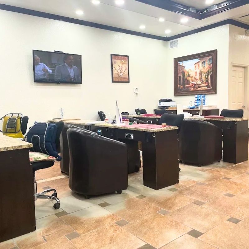 Cần tuyển thợ nail tại Orlando, FL-32819