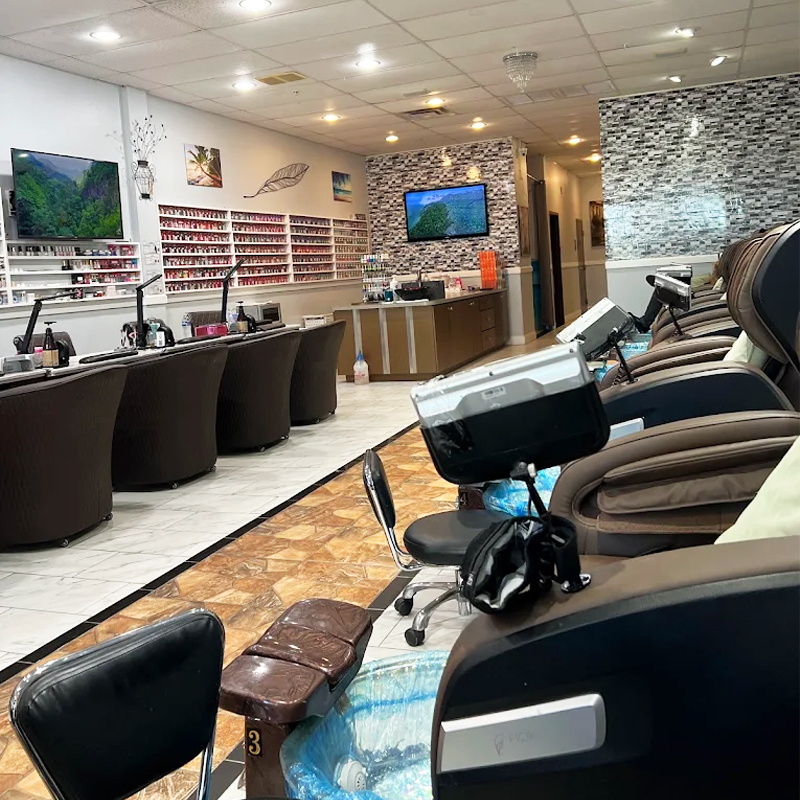 Cần tuyển thợ nail tại Orlando, FL 32821