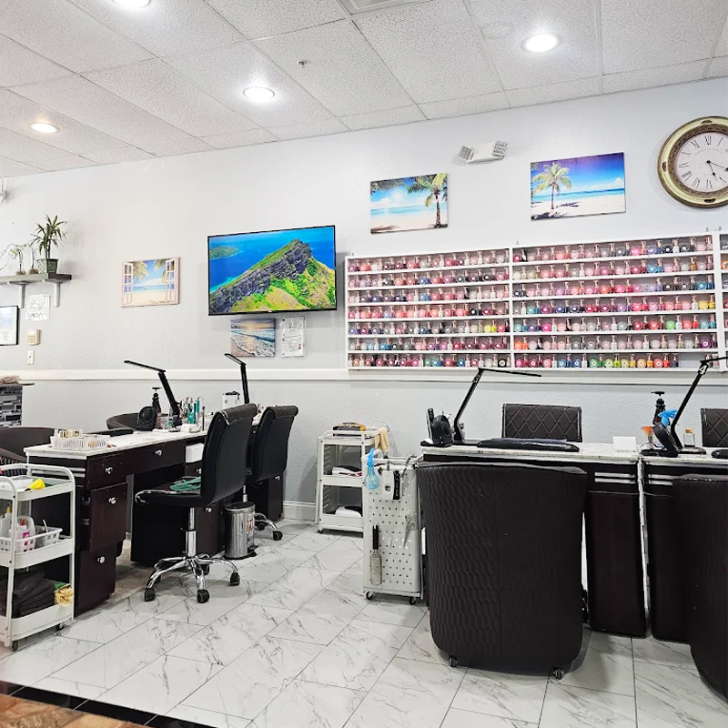 Cần tuyển thợ nail tại Orlando, FL 32821