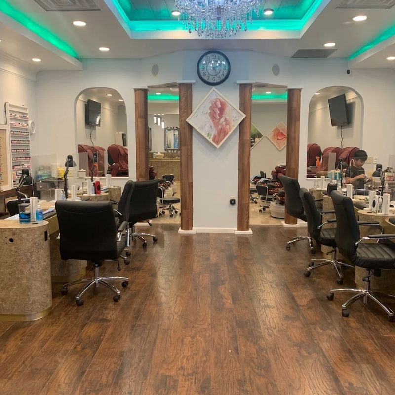 Cần tuyển thợ nail tại Owens Cross Roads, AL 35763