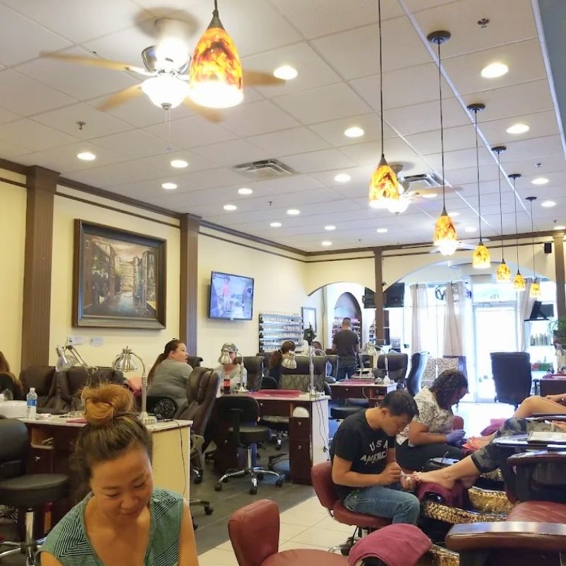 Cần tuyển thợ nail tại Phenix City, AL-36867
