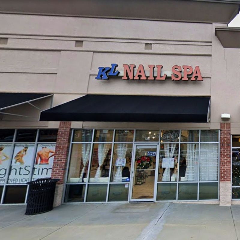 Cần tuyển thợ nail tại Phenix City, AL-36867