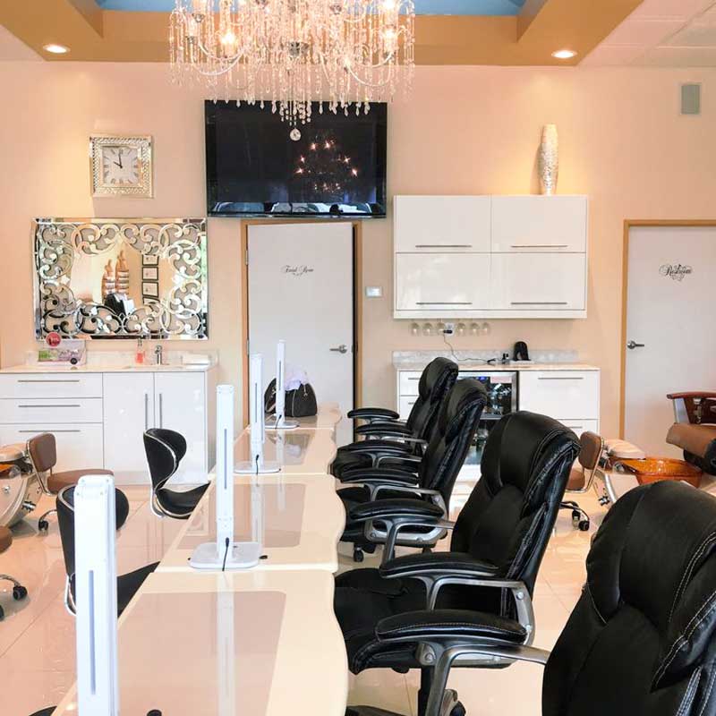 Cần tuyển thợ nail tại Plano, TX-75024