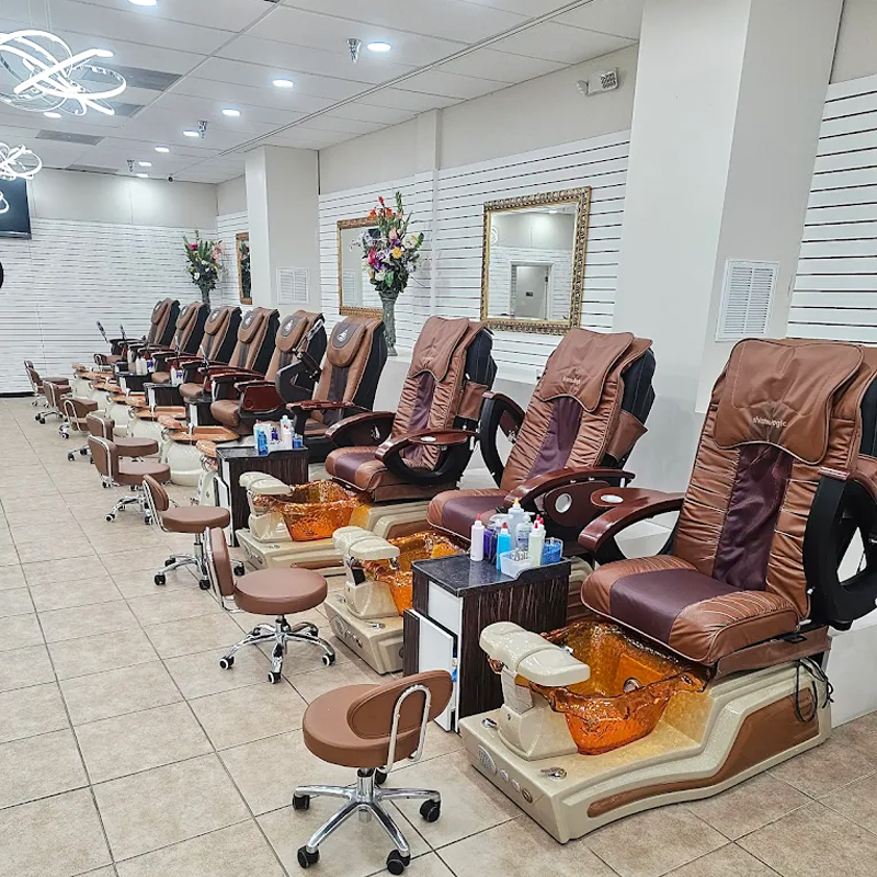 Cần tuyển thợ nail tại Port Charlotte, FL