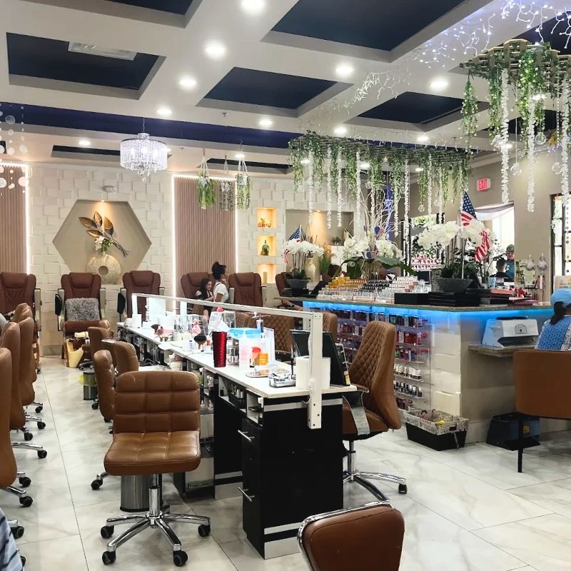 Cần tuyển thợ nail tại Port Charlotte, FL-33948