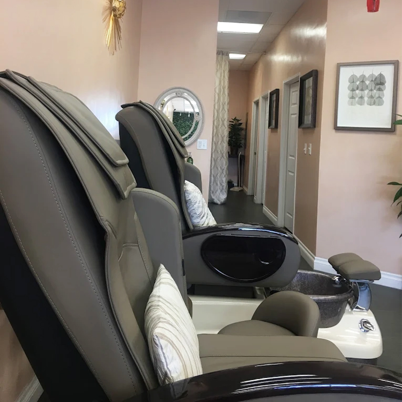 Cần tuyển thợ nail tại Redondo Beach & Manhattan Beach, CA 90266