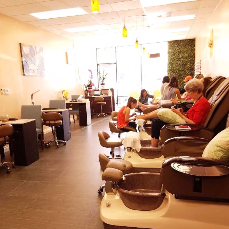 Cần tuyển thợ nail tại Redondo Beach & Manhattan Beach, CA 90266