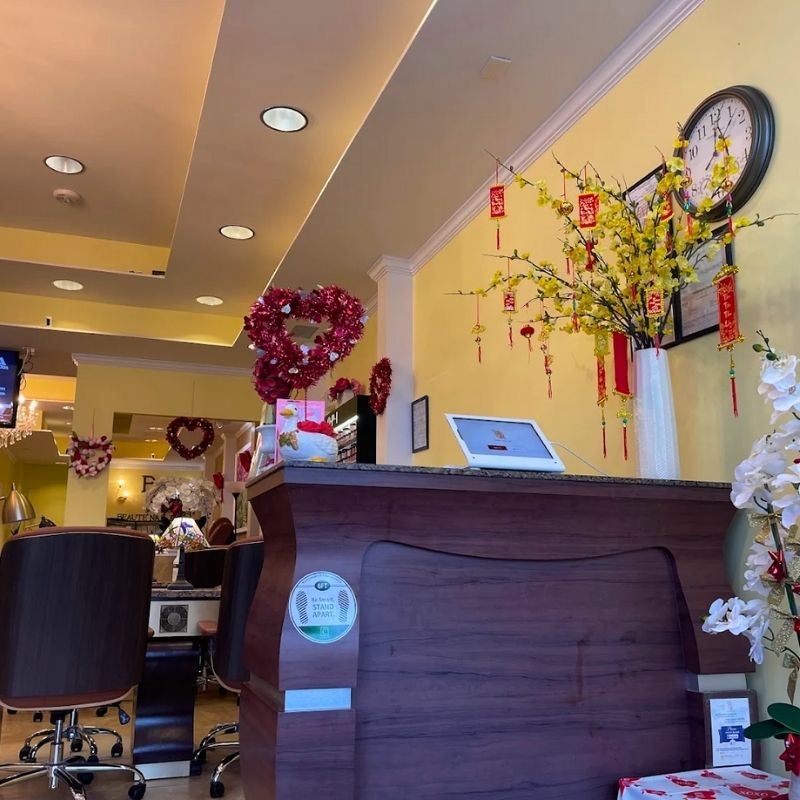 Cần tuyển thợ nail tại Vestavia Hills, AL 35243