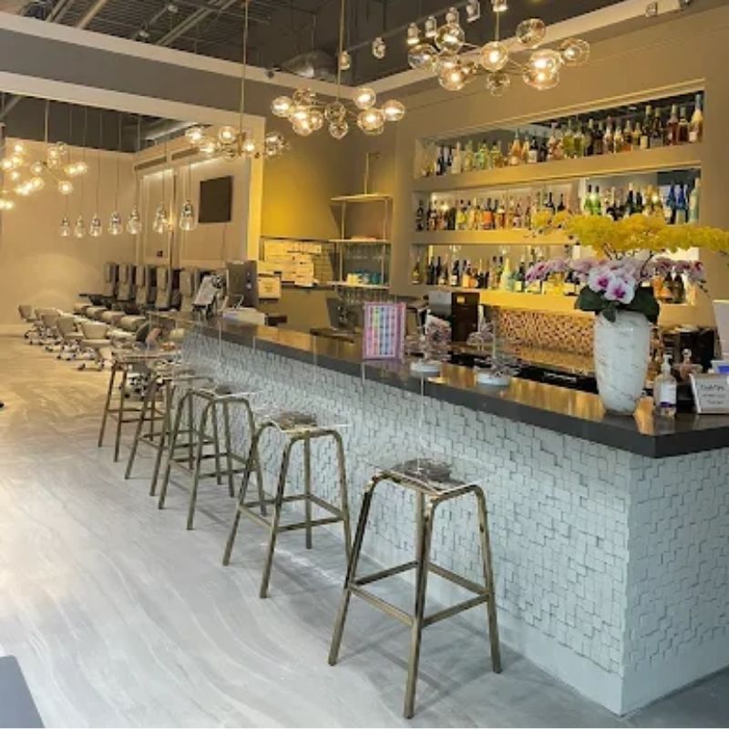 Cần tuyển thợ nail tại Winter Park, FL 32789