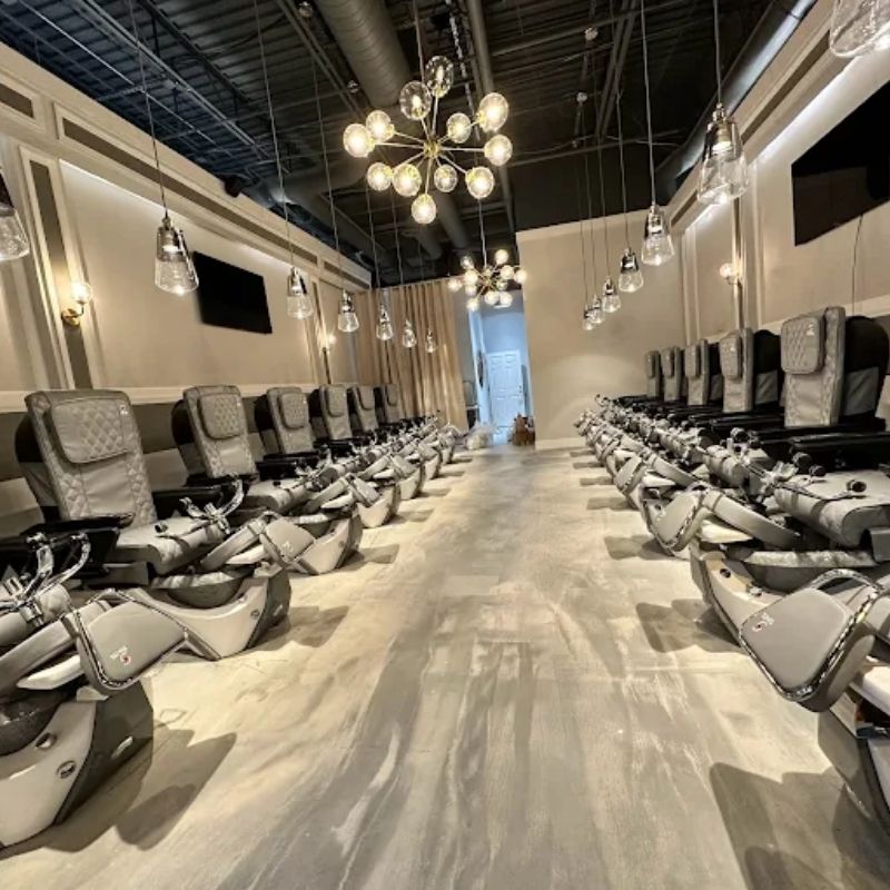 Cần tuyển thợ nail tại Winter Park, FL 32789