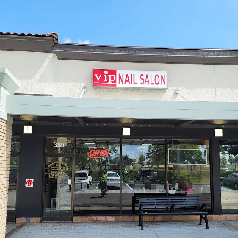 Cần tuyển thợ nails tại Boynton Beach, FL