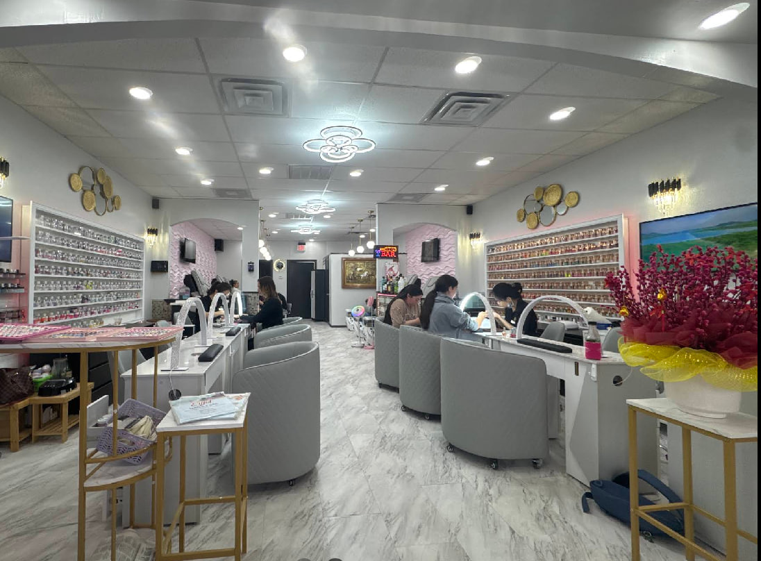 Mua Bán Sang Nhượng Tiệm Nail Salon Granbury TX 76049