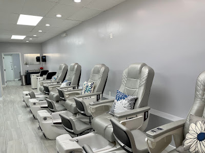 Mua Bán Sang Nhượng Tiệm Nail Salon Laguna Hills CA 92653