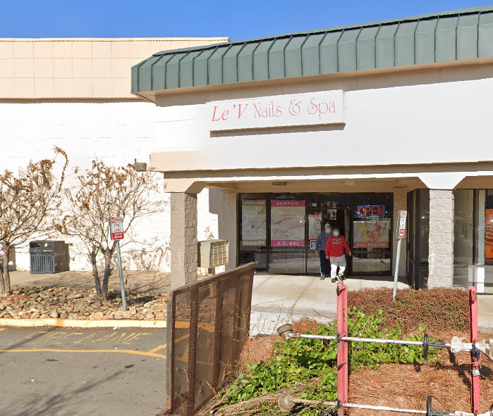 Mua Bán Sang Nhượng Tiệm Nail Salon Lexington NC 27292