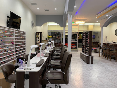 Sang Nhượng Tiệm Nail 5 Star Nails Tại Marshall, TX