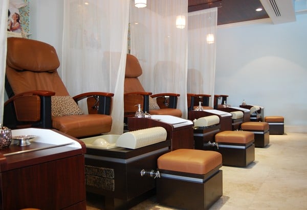 Mua Bán Sang Nhượng Tiệm Nail Salon Marco Island, FL 34145
