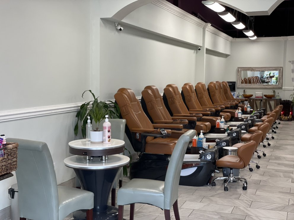 Mua bán Sang Nhượng Tiệm Nail Salon Charlotte, NC 28262