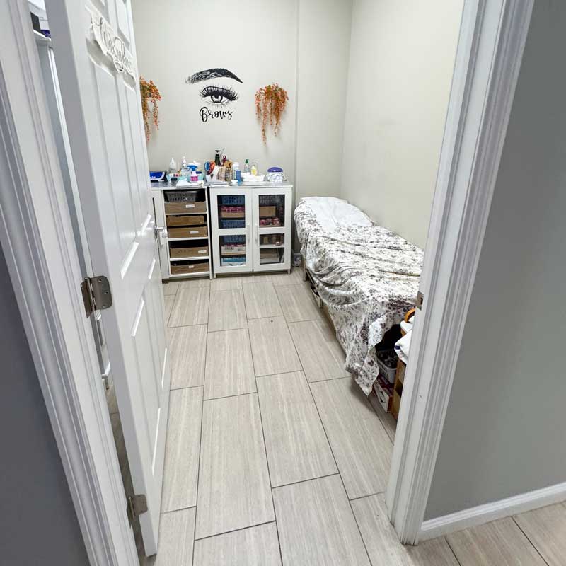 Mua Bán Sang Nhượng Tiệm Nail Salon Middletown Township, NJ 07748