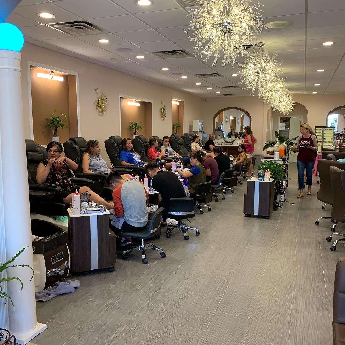 Mua Bán Sang Nhượng Tiệm Nail Tammy VIP Nails Tại Victoria, TX