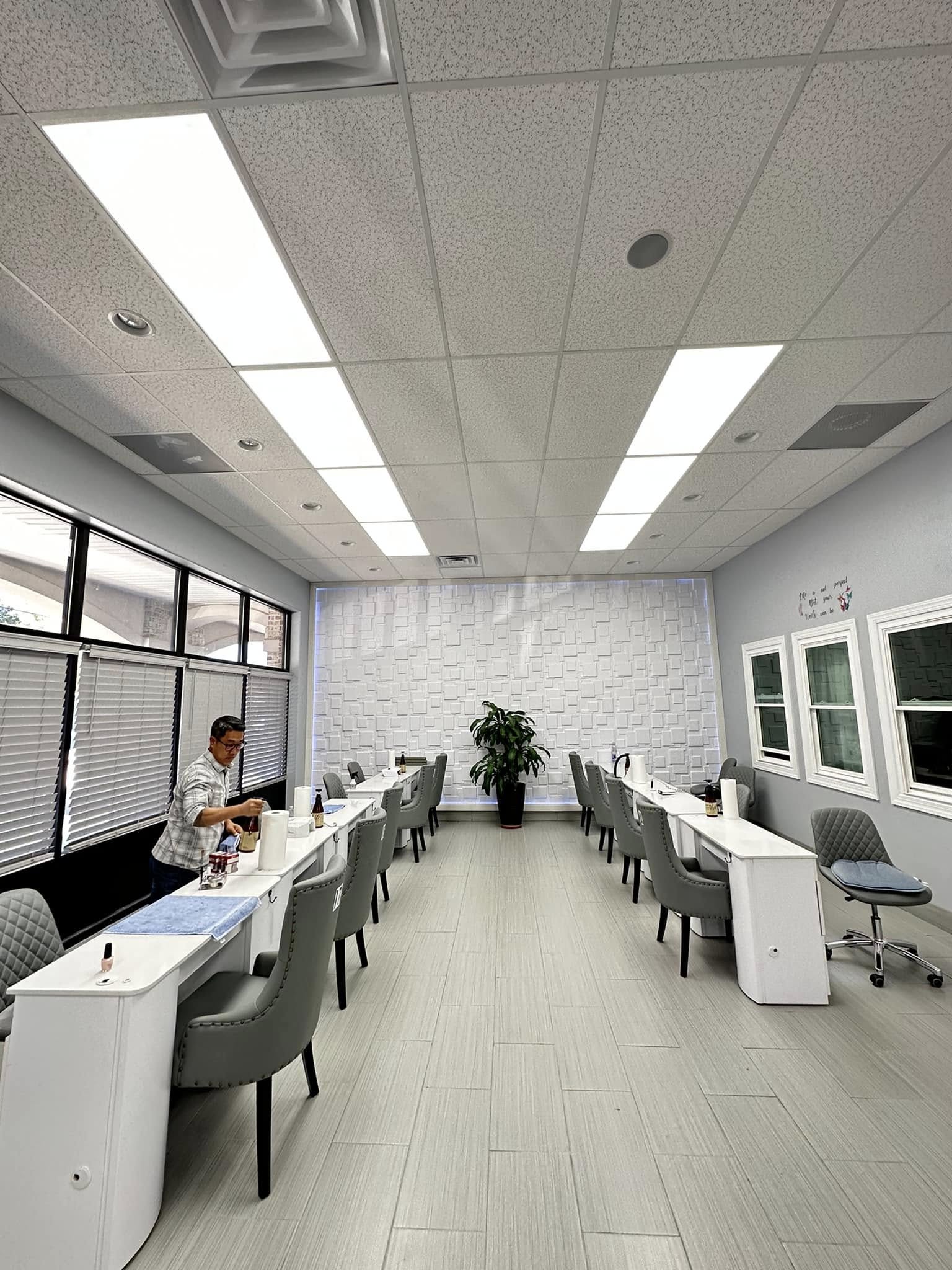 Sang Nhượng Tiệm Nail Tipp – Vị Trí Đẹp, Diện Tích Lớn, Giá Thuê Hấp Dẫn!