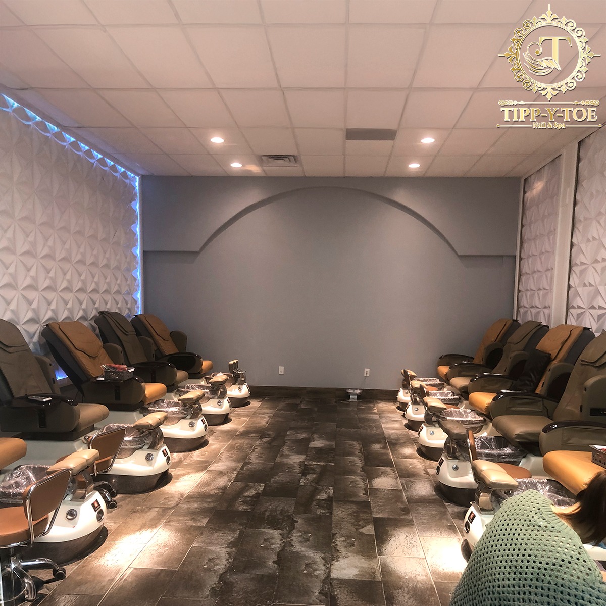 Sang Nhượng Tiệm Nail Tipp – Vị Trí Đẹp, Diện Tích Lớn, Giá Thuê Hấp Dẫn!