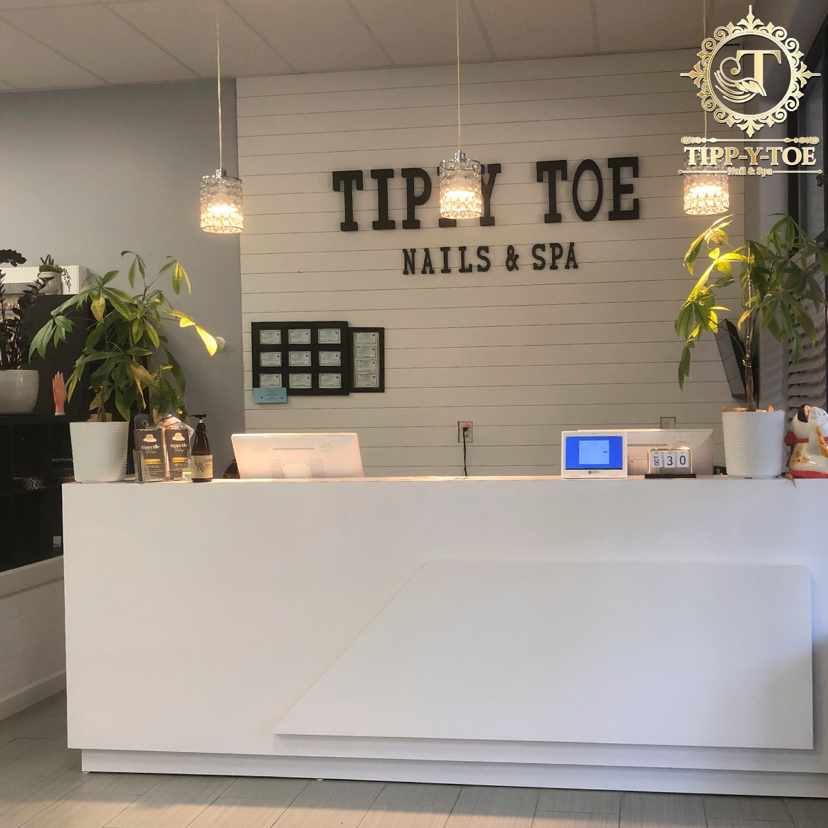 Sang Nhượng Tiệm Nail Tipp – Vị Trí Đẹp, Diện Tích Lớn, Giá Thuê Hấp Dẫn!
