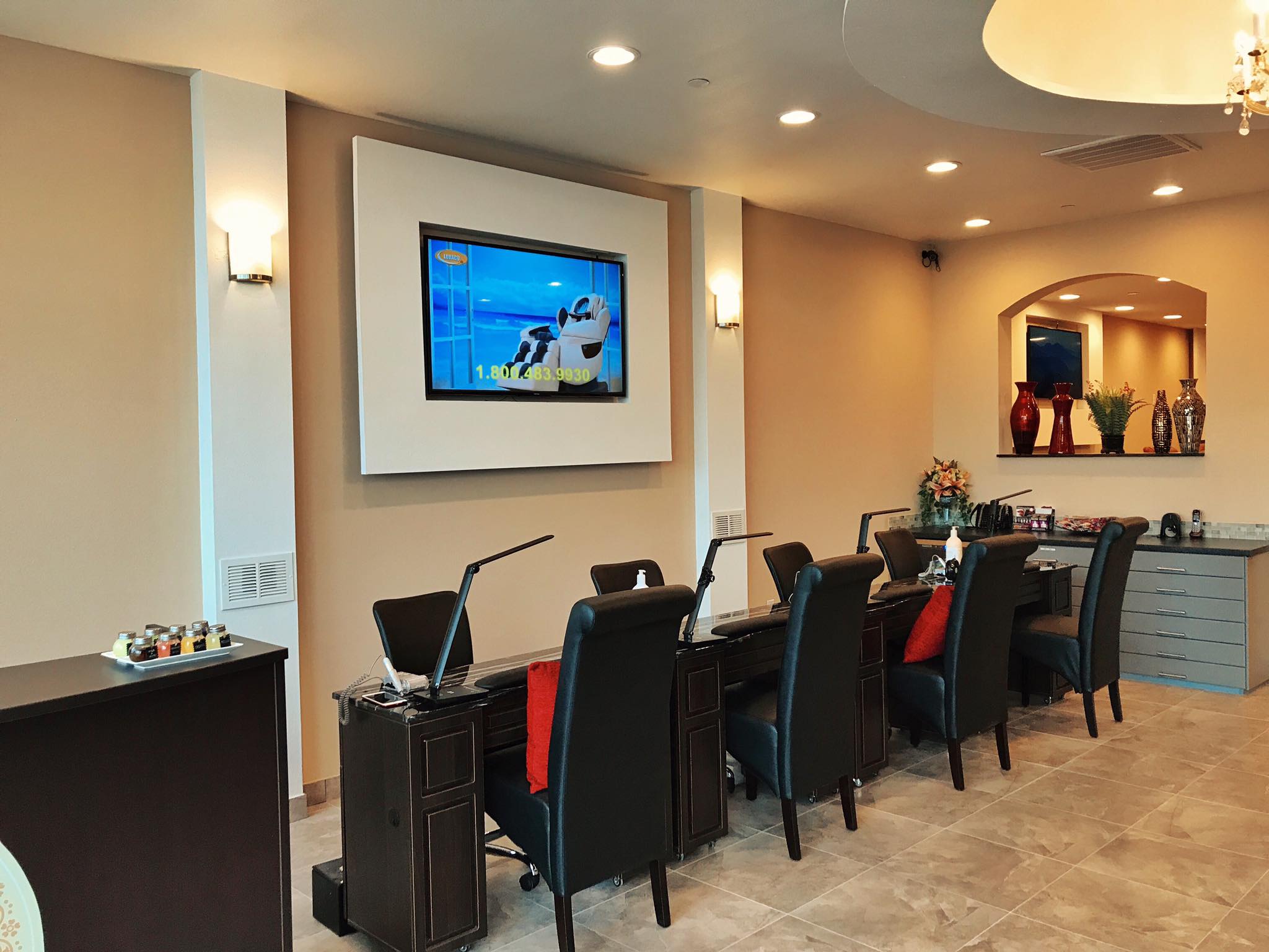 Sang Nhượng Tiệm Nail Venus Nails & Spa – Vị Trí Đẹp, Doanh Thu Ổn Định Tại Texas