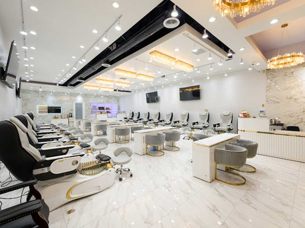 Sang Tiệm Nail Gundam – Vị Trí Đẹp, Doanh Thu Ổn Định, Giá Thuê Hấp Dẫn!