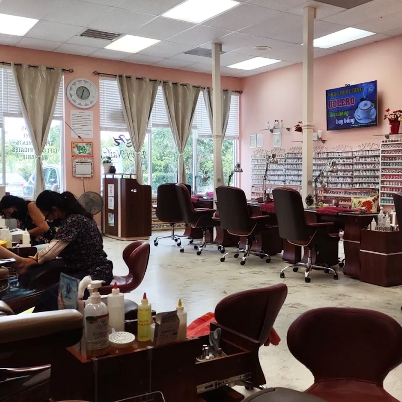 Tuyển Thợ Nail Tại Ste B, Sebastian, FL 32958