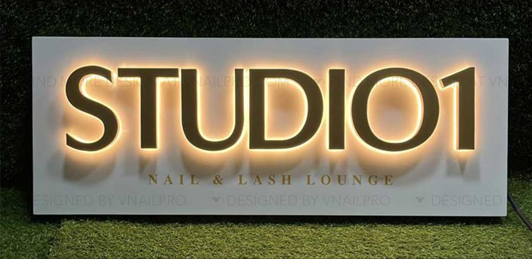 Channel Letters On Acrylic / Metal Panel