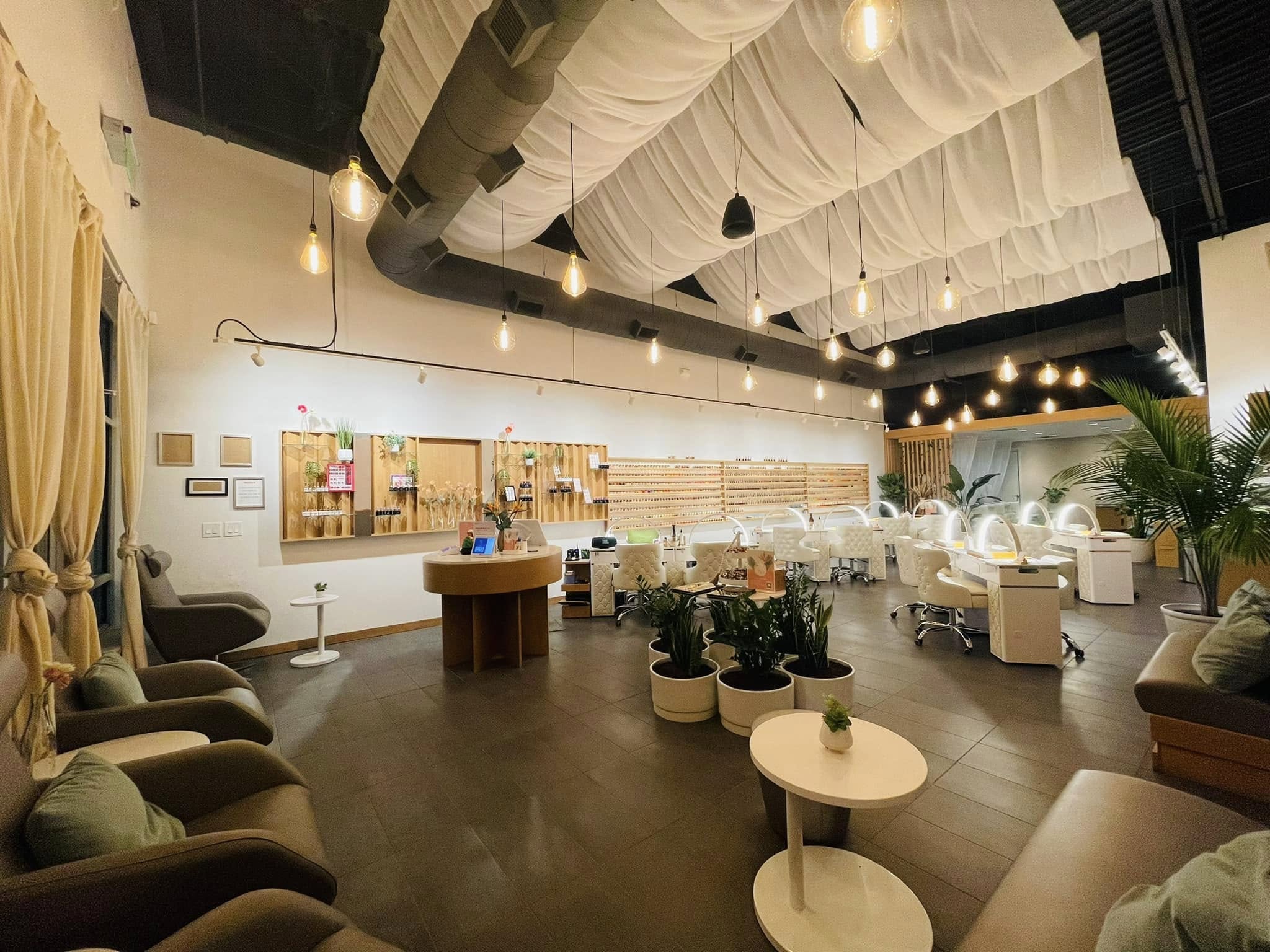 💎 𝐓𝐨𝐩 𝟏𝟎 𝐓𝐢𝐞̣̂𝐦 𝐍𝐚𝐢𝐥 Đ𝐞̣𝐩 𝐍𝐡𝐚̂́𝐭 Đ𝐚̃ Đ𝐮̛𝐨̛̣𝐜 Đ𝐚̆𝐧𝐠 𝐁𝐚́𝐧 𝐓𝐫𝐞̂𝐧 𝐕𝐍𝐚𝐢𝐥𝐍𝐞𝐰𝐬