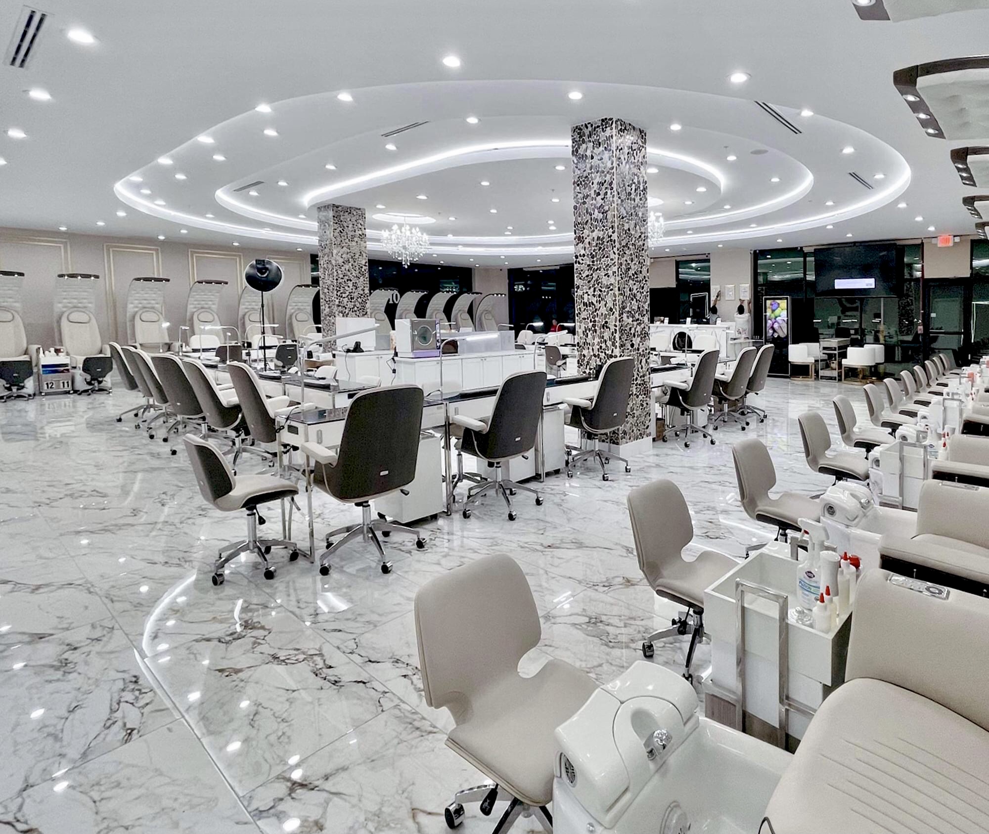 Mua tiệm nail hướng dẫn từ A tới Z